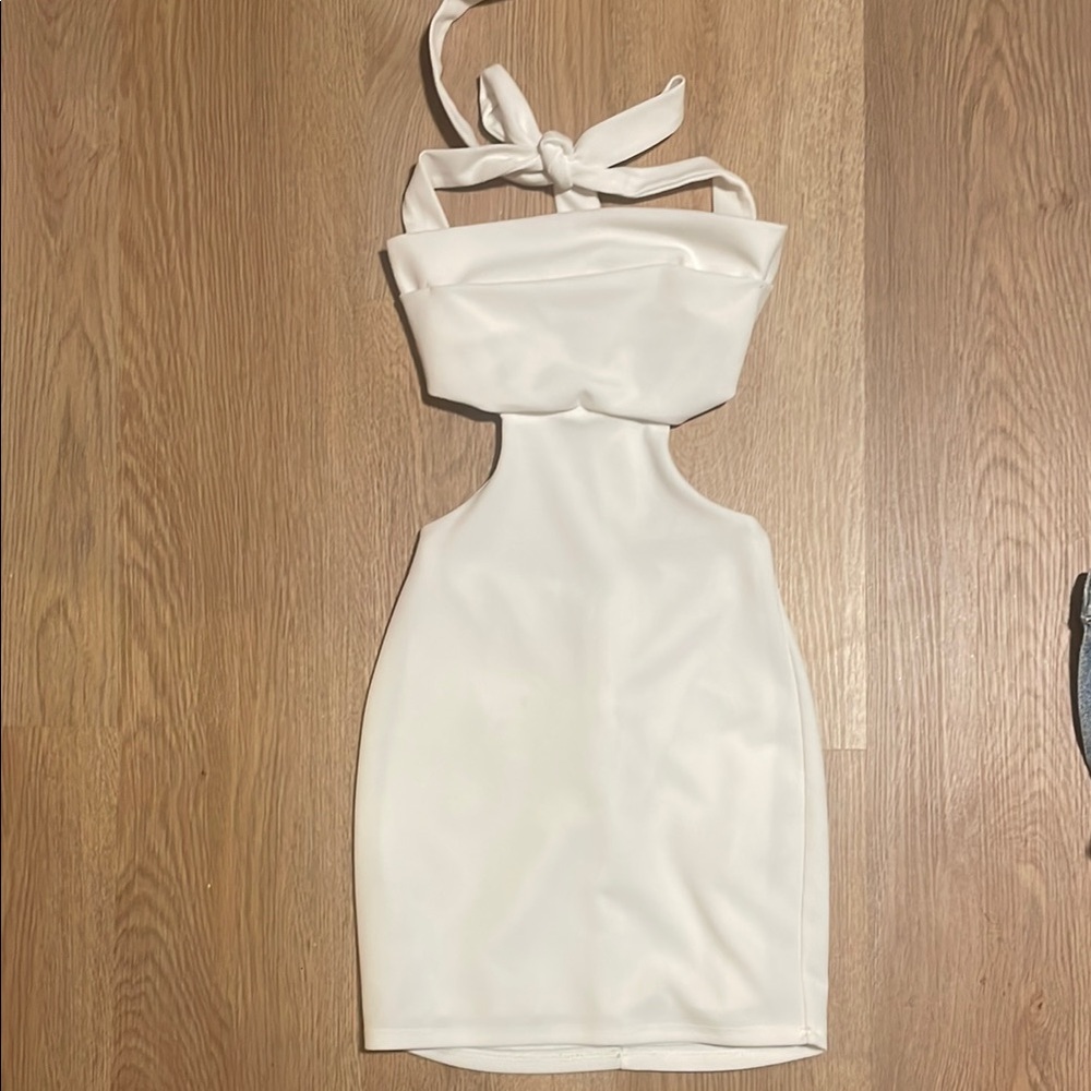 Lucy in the Sky White Cutout Bodycon Dress - Picture 2 of 4